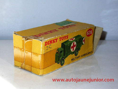 Dinky Toys GB ambulance militaire