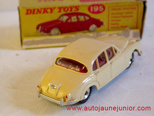 Dinky Toys GB 3,4L berline