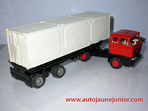 Lion Car tracteur semi container