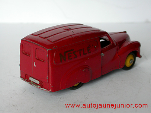 Dinky Toys GB camionette Nestlé