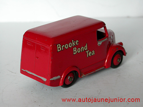Dinky Toys GB fourgonnette Brooke Bond Tea