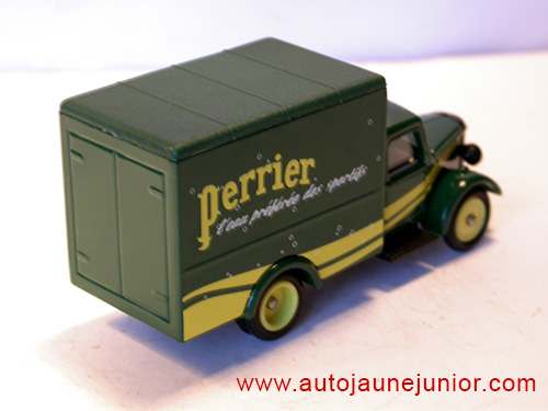 Corgi Toys camion Perrier