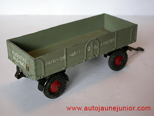 Dinky Toys GB Ridelles 4 roues 