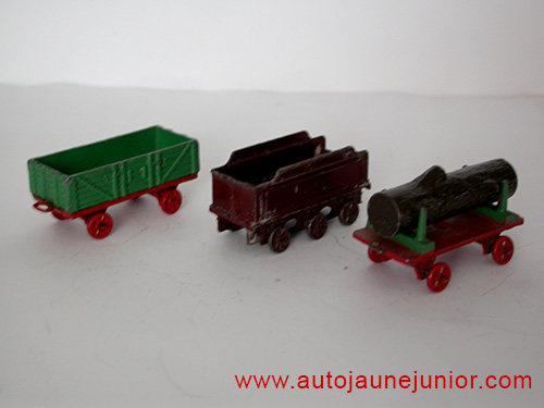 Dinky Toys GB 3 wagons d'origine