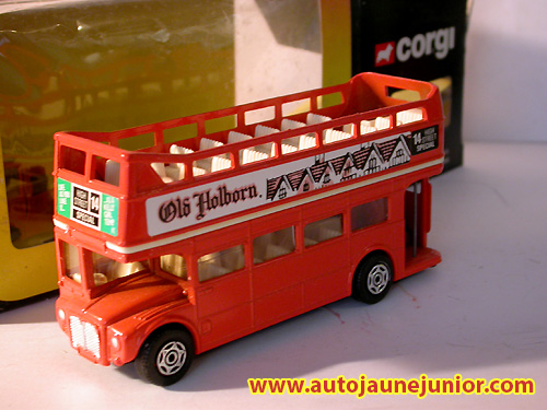 Corgi Toys Bus à deux étages découvert 