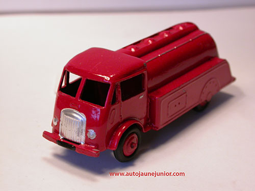Dinky Toys France camion citerne