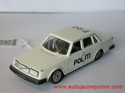 Volvo 264 politi