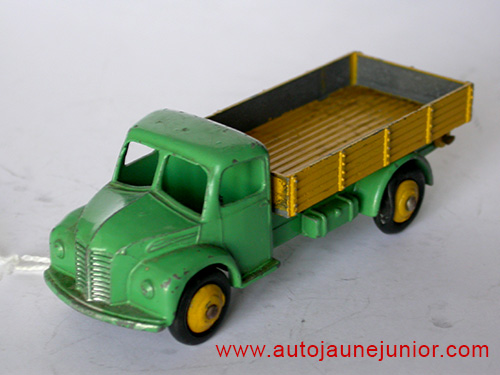 Dinky Toys GB camion ridelles ajourées