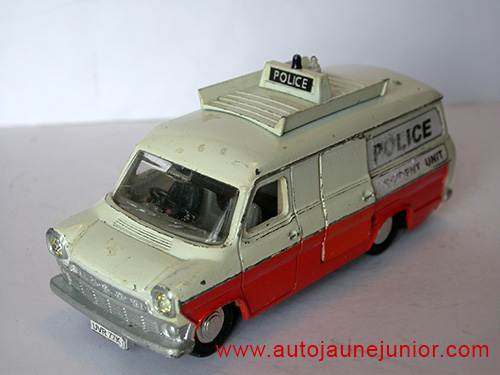 Dinky Toys GB Transit police