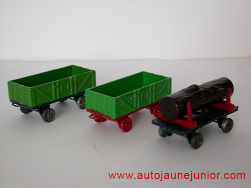 Dinky Toys GB 3 wagons repeints
