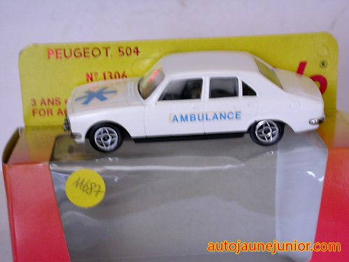 Solido 504 Ambulance