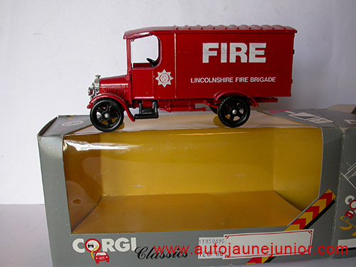 Corgi Toys Fourgon Fire