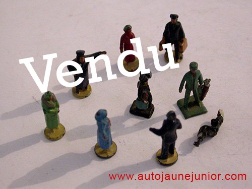 Dinky Toys GB 9 petits personnages