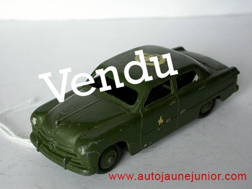Dinky Toys France Mordor voiture  état major
